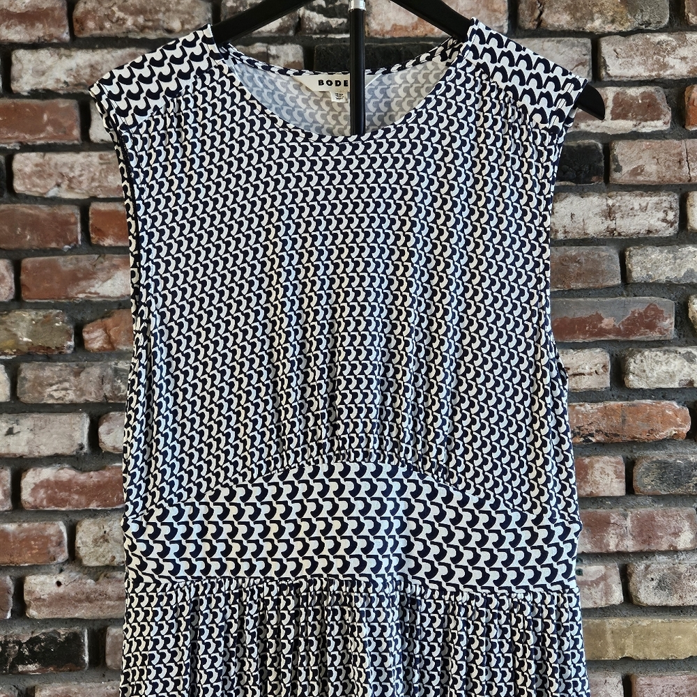 Boden Sleeveless Thea Dress - Picture 6 of 9